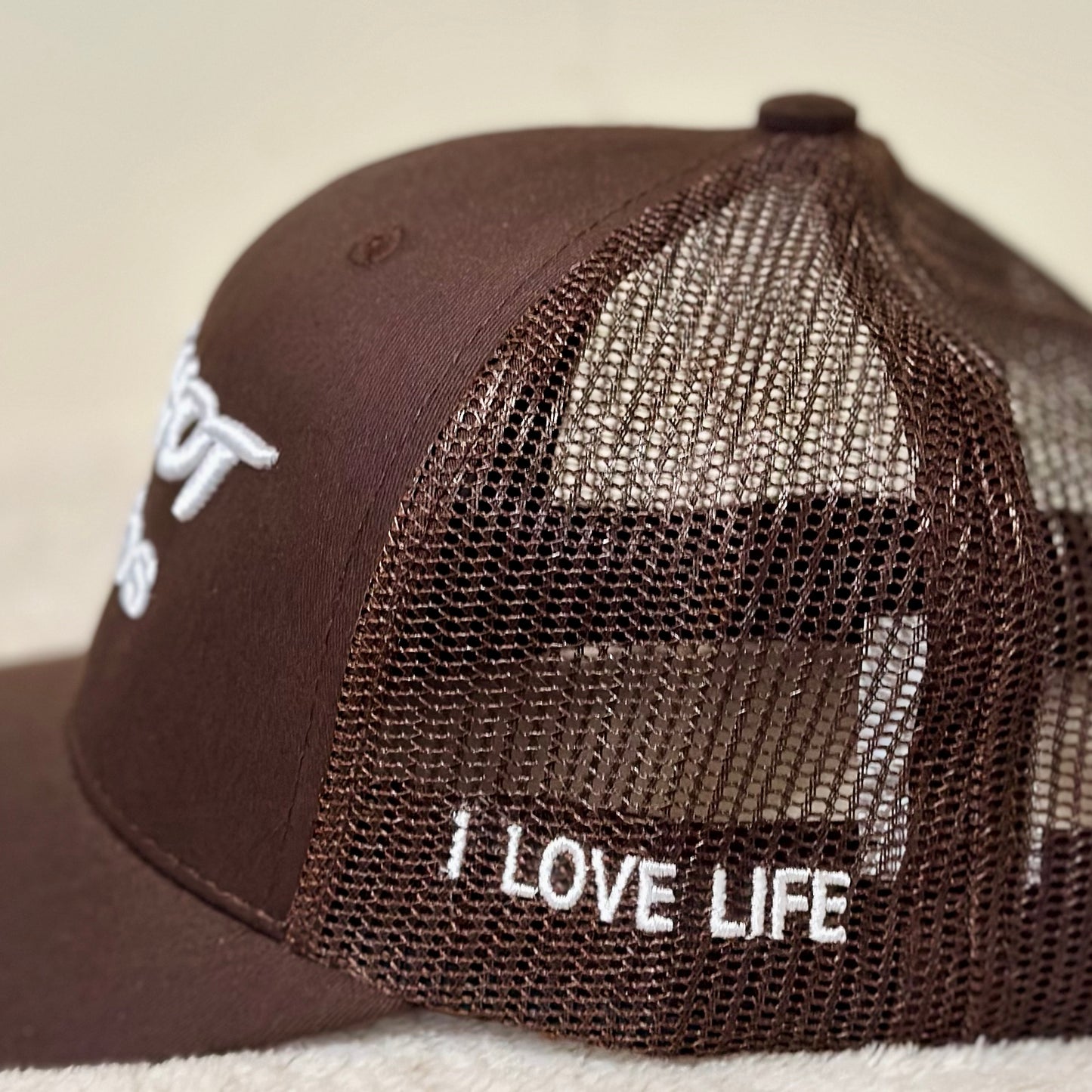iLL Shot Trucker Hat (BROWN)