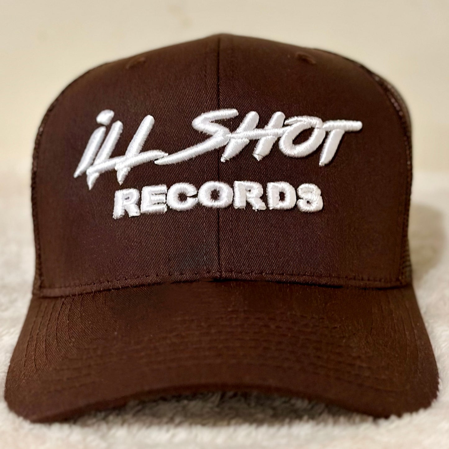 iLL Shot Trucker Hat (BROWN)